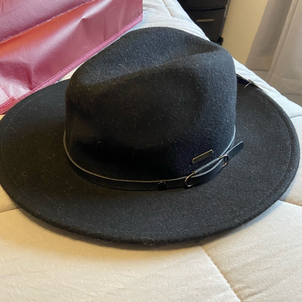 Eddie Bauer womens black hat.  Size l/xl
